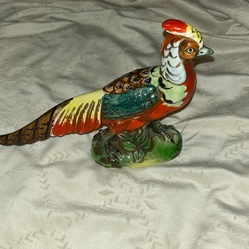 Ardco ceramic pheasant figurine. Beautiful bright colors. Great condition.